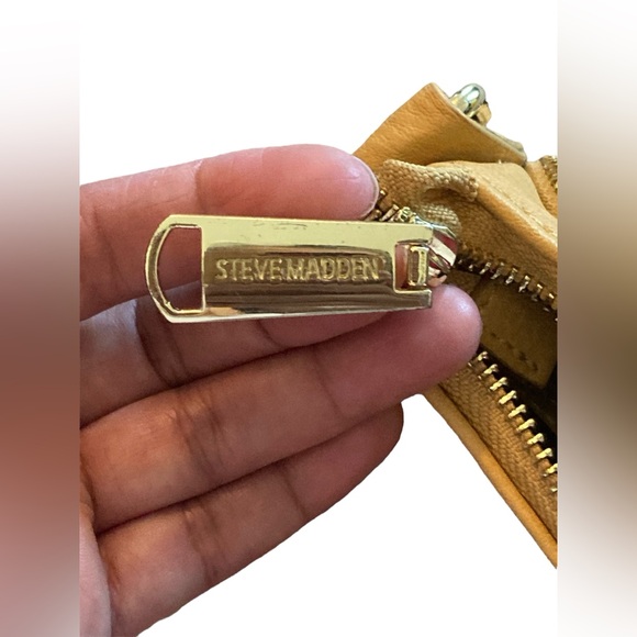 Steve Madden Yellow Crossbody Bag - Picture 4 of 12